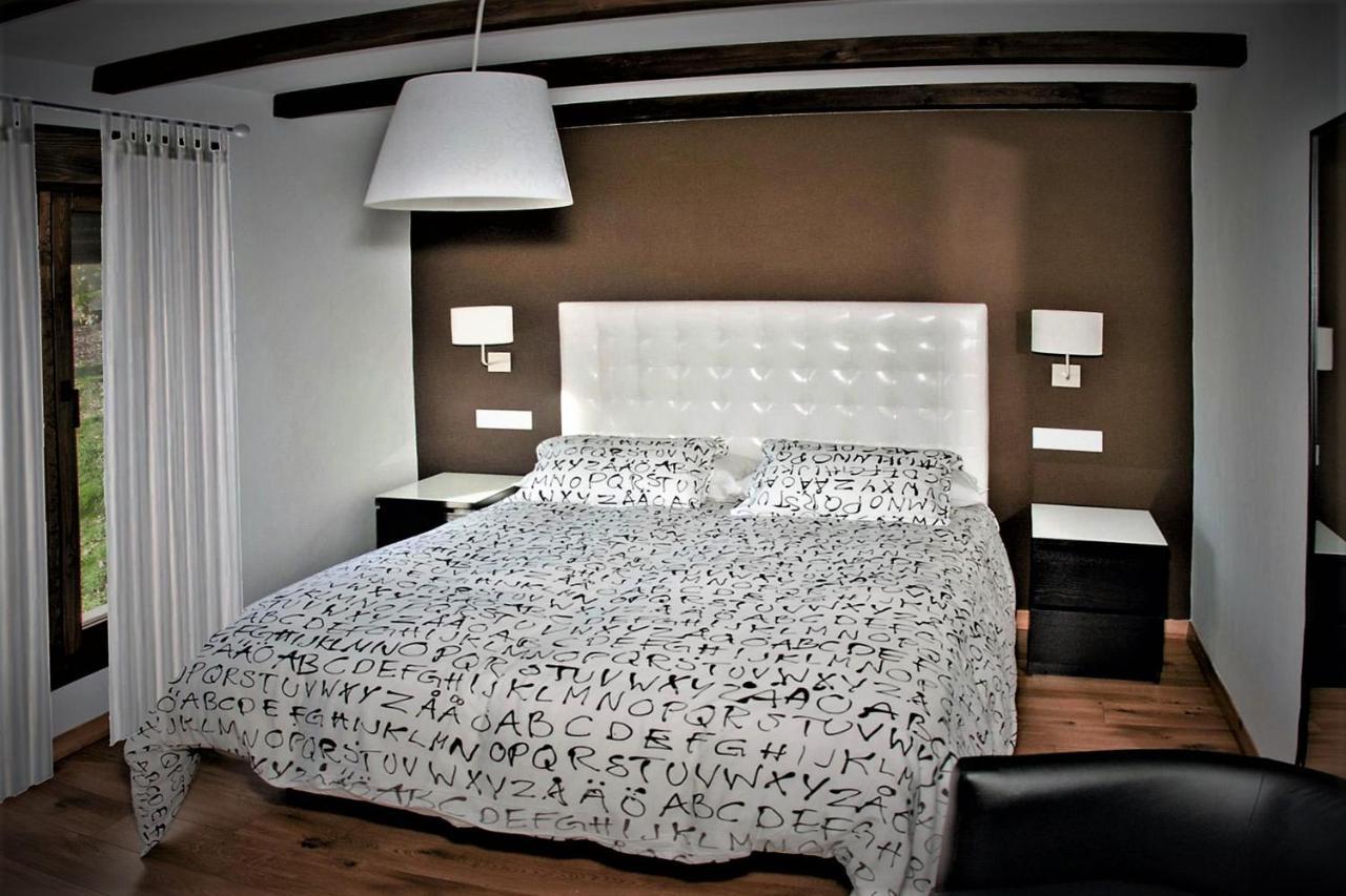 Apartamentos El Roble Valverde de la Vera Eksteriør bilde